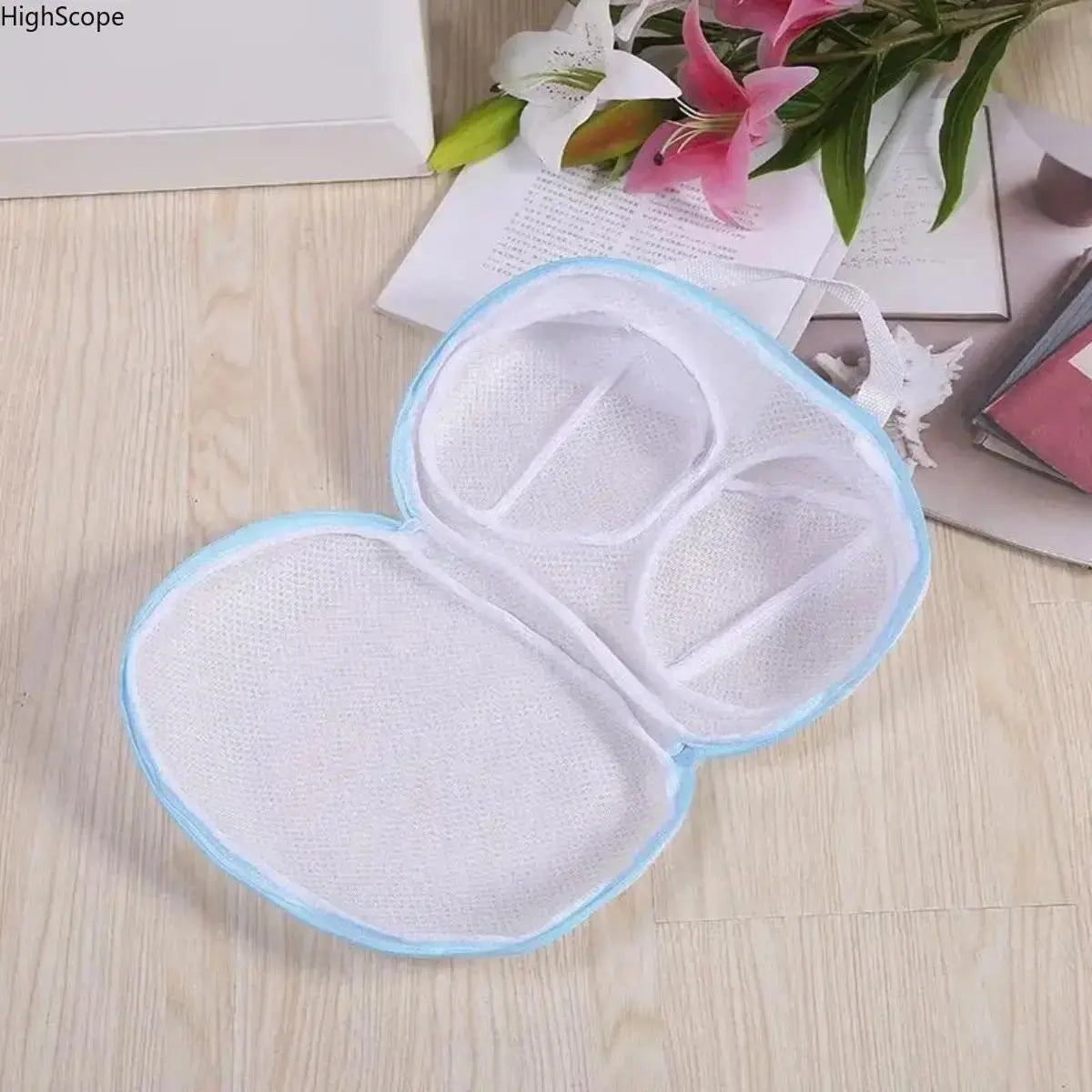 Mesh Bra Laundry Bag - Breathable Mesh, Zip Closure Laundry Accessory, Anti-Deformation Protective Bag for Machine-Washed Delicates (Sports & Outdoor Leisure Equipment)